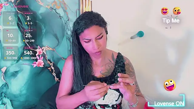 khiara_moretti live sex cam