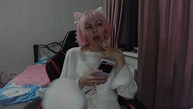 Mia_Meowkiss's cam snapshot