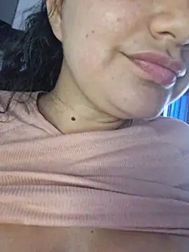 Blers_sweetgirl's cam snapshot