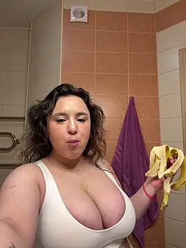 Ms_Luisa's cam snapshot