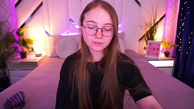 ArrinaWairr live sex cam