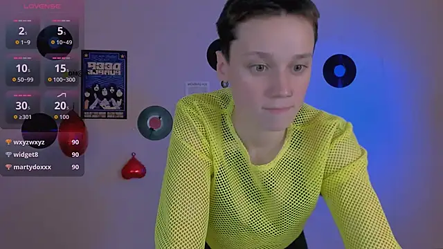 emi_fade's cam snapshot