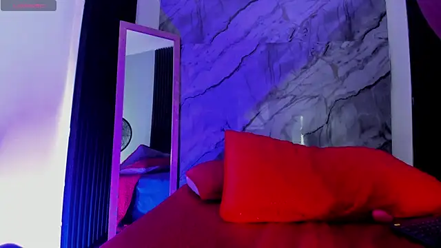 Charlotte_Flanders's cam snapshot