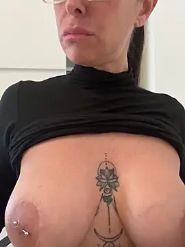 AmandaArt live sex cam