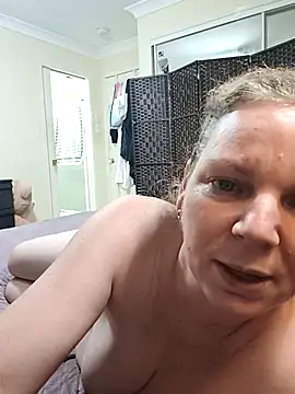 l4dyc4pricorn76 live sex cam