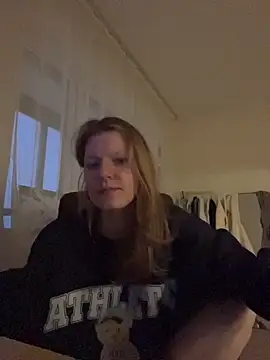 MaryHiggins live sex cam