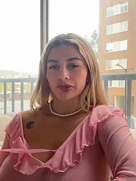 AtheneaRossi live sex cam