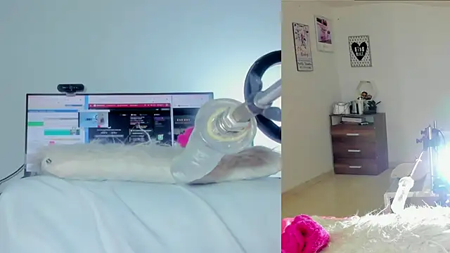 Rosy_Emely live sex cam