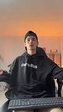 Sebastian_Reed live sex cam