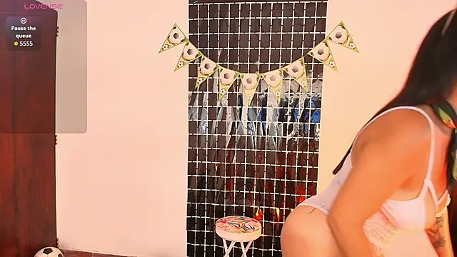 Emma_Sanz__ live sex cam