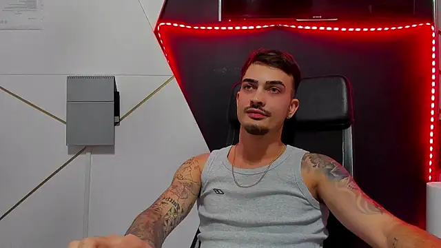 BrandonTate live sex cam