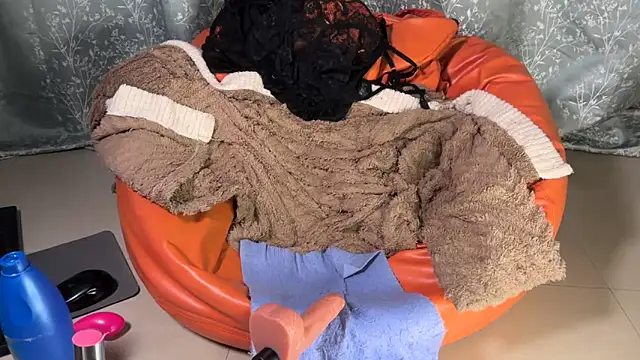 YoungKaya's cam snapshot