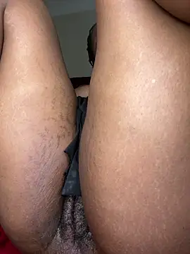 Boneca25 live sex cam