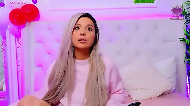 AriannaSins live sex cam