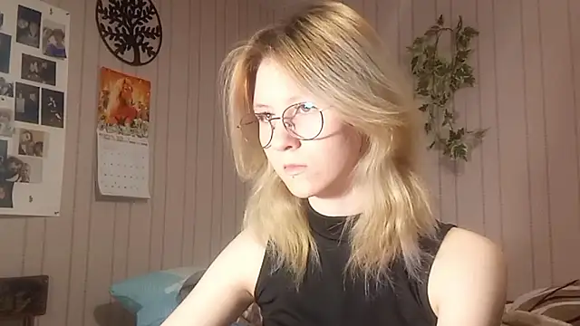 RunawayBr1de's cam snapshot