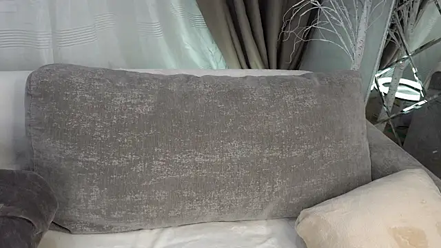 KelsieKrieser live sex cam