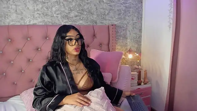 Mia_Jansen live sex cam