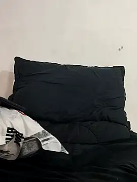 hairyandbigmann live sex cam