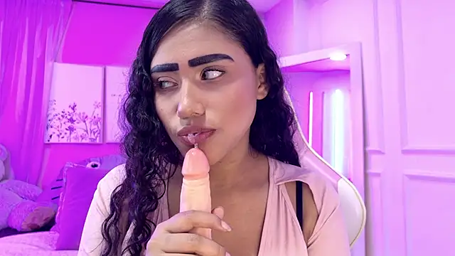 Mia_bm_'s cam snapshot