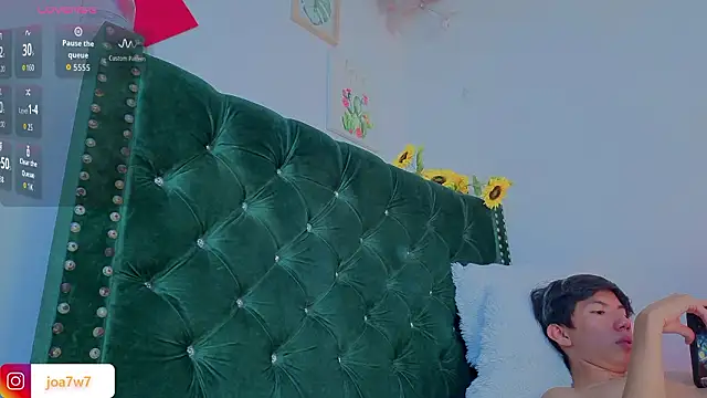 Levii_Ackermann live sex cam