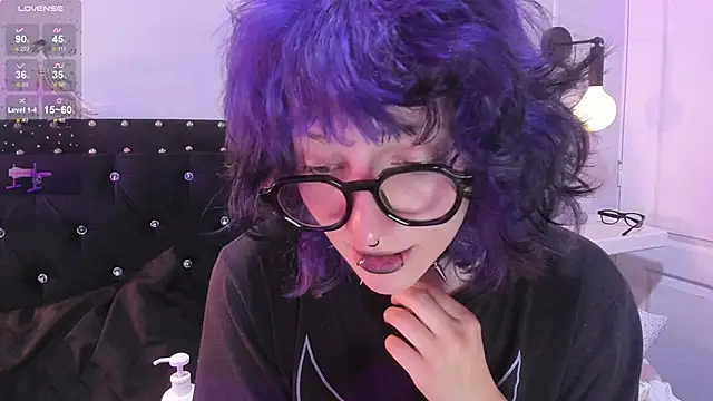 Ghosty_Doll live sex cam