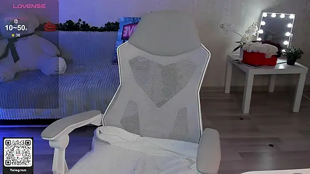 Akemila's cam snapshot