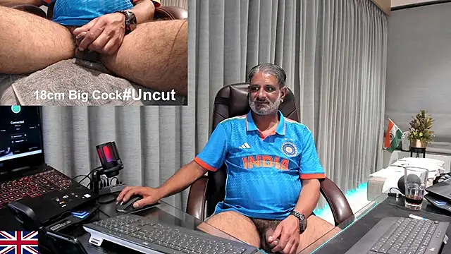 OnlineBossUK live sex cam