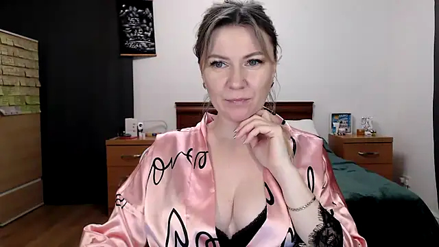 ParadiseAlina live sex cam