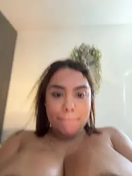 valeria2019hot live sex cam