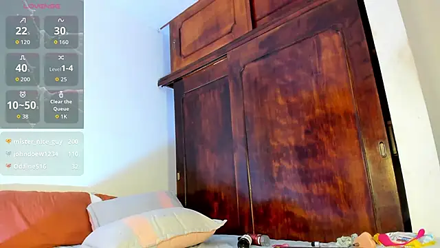 Coral_w10's cam snapshot