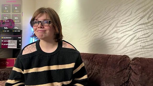 sophia_loly live sex cam