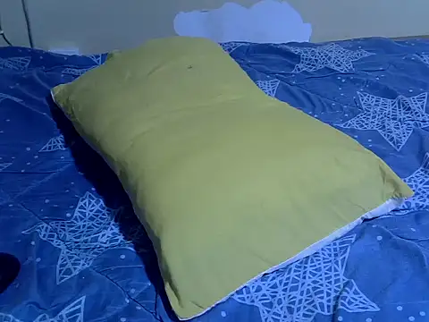 EbonyMina_'s cam snapshot