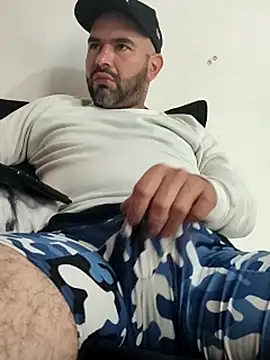 hairyandbigmann's cam snapshot