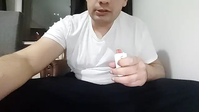 YakisikliSikici live sex cam