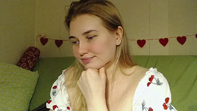 mmmPinUpGirl's cam snapshot