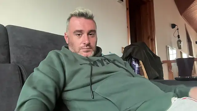 marcovik1 live sex cam