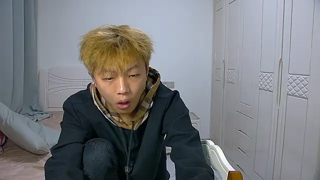 Chocolates-001 live sex cam