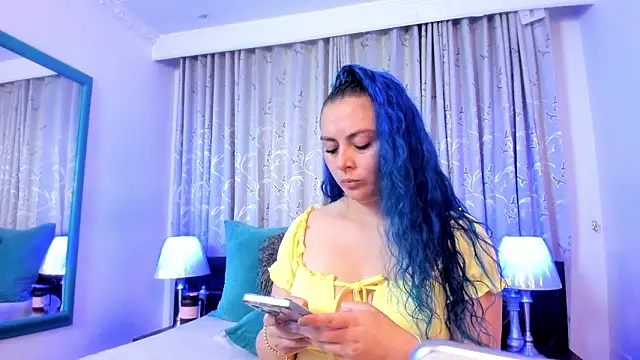 Blue_Foxxx's cam snapshot