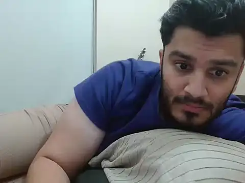 robintoit live sex cam