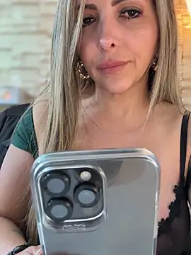 _Abril-Office1 live sex cam