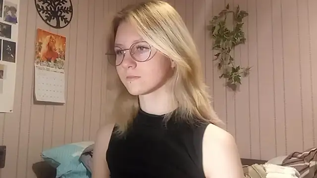 RunawayBr1de's cam snapshot