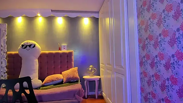 AliceLeet's cam snapshot