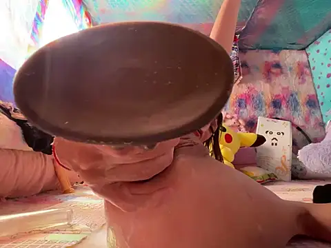 BABYUNICORN's cam snapshot