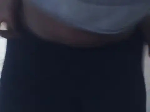 tasty_piee's cam snapshot