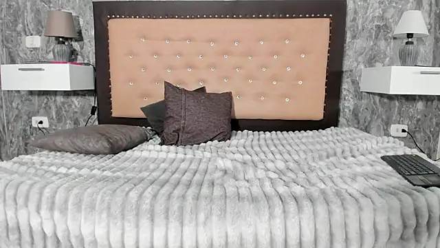 Daphne_sweett's cam snapshot