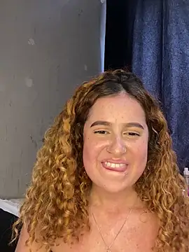 triz_prado's cam snapshot