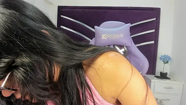 LunaScarleht's cam snapshot