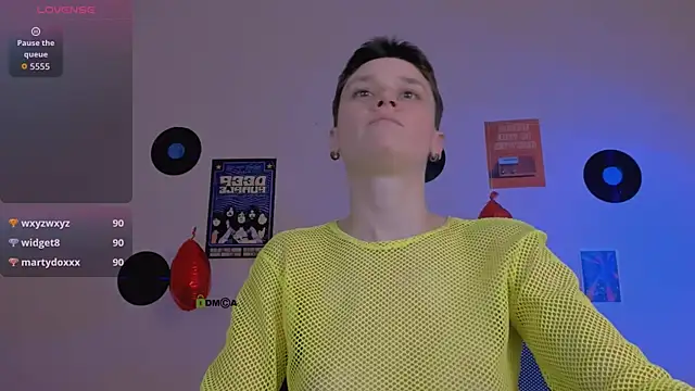 emi_fade's cam snapshot