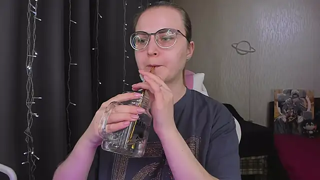 MissBrightShine's cam snapshot