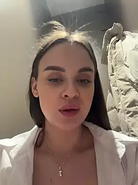 KristiRich live sex cam